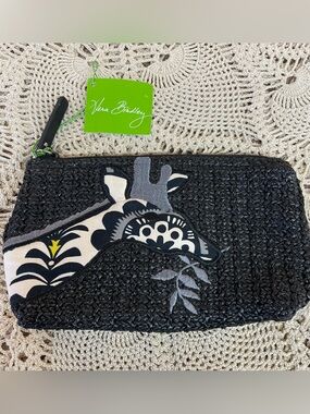 Vera Bradley straw giraffe pouch